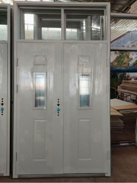 塔城学校教室门